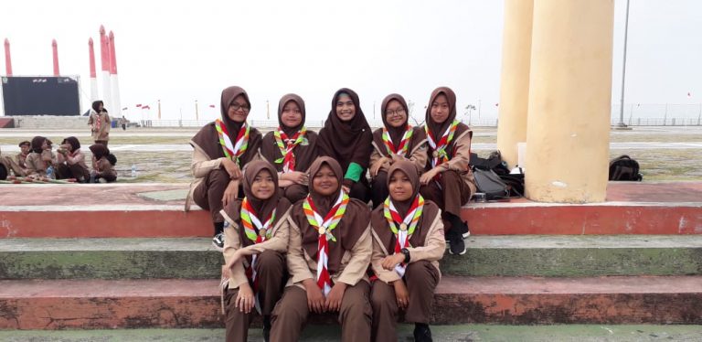 8 Siswi SMPIT Darul Mukmin Wakili Kwartir Karimun