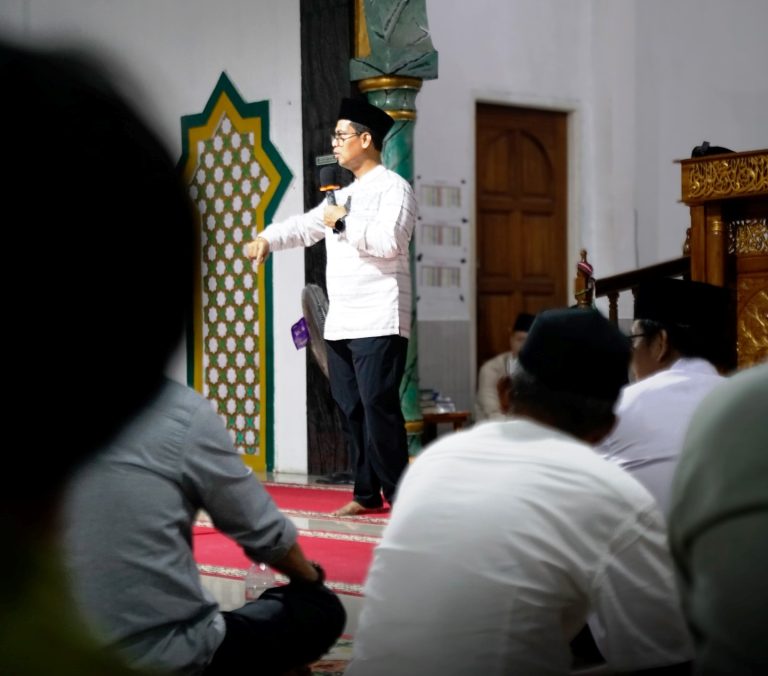 Pemkab Karimun Rencanakan Bangun Jembatan Desa Jang-Moro Senilai Rp90 M, Saat Safari Ramadhan Iskandarsyah di Masjid Besar Baiturrahman
