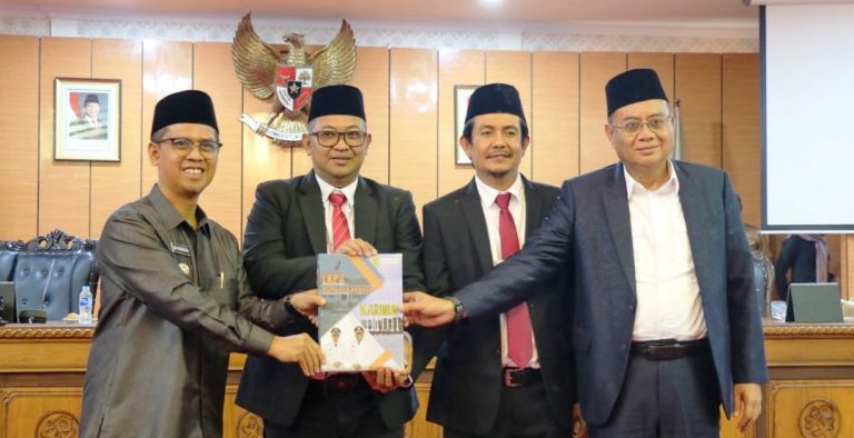 Bupati Karimun Sebut Realisasi Pendapatan 95,19 Persen dan Ekonomi Tumbuh 5,44 Persen Lampaui Nasional, Saat Sampaikan LKPJ 2025